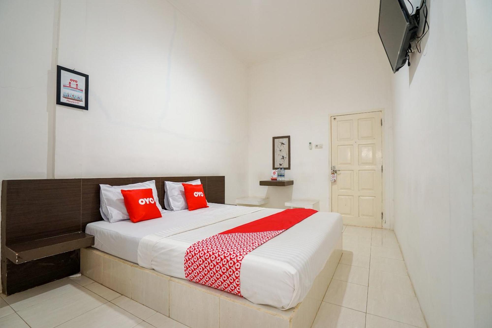 Super Oyo 1868 Penginapan Sekip Palembang Dış mekan fotoğraf