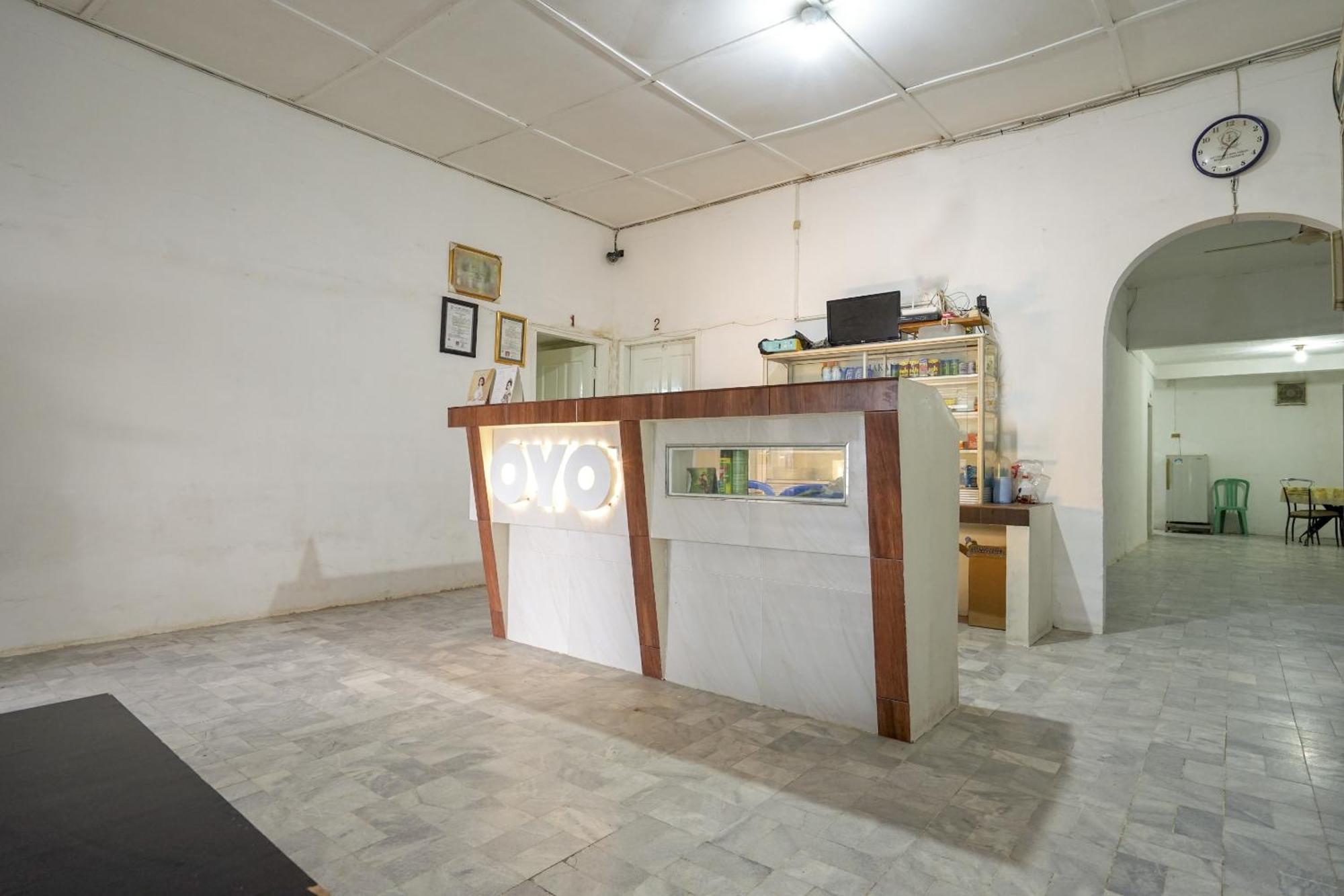 Super Oyo 1868 Penginapan Sekip Palembang Dış mekan fotoğraf