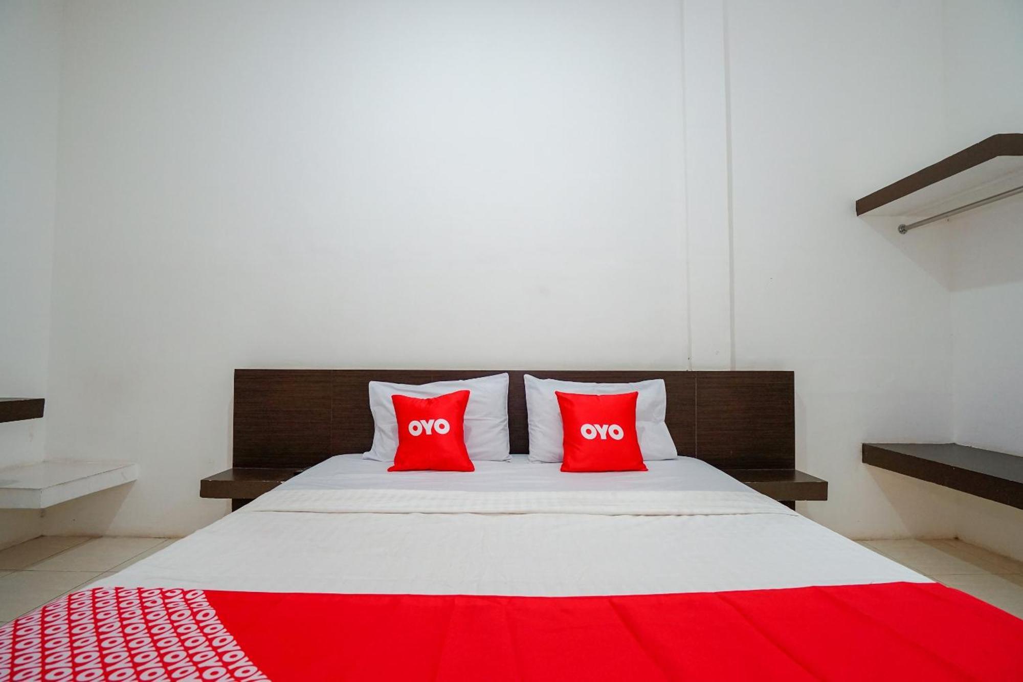 Super Oyo 1868 Penginapan Sekip Palembang Dış mekan fotoğraf